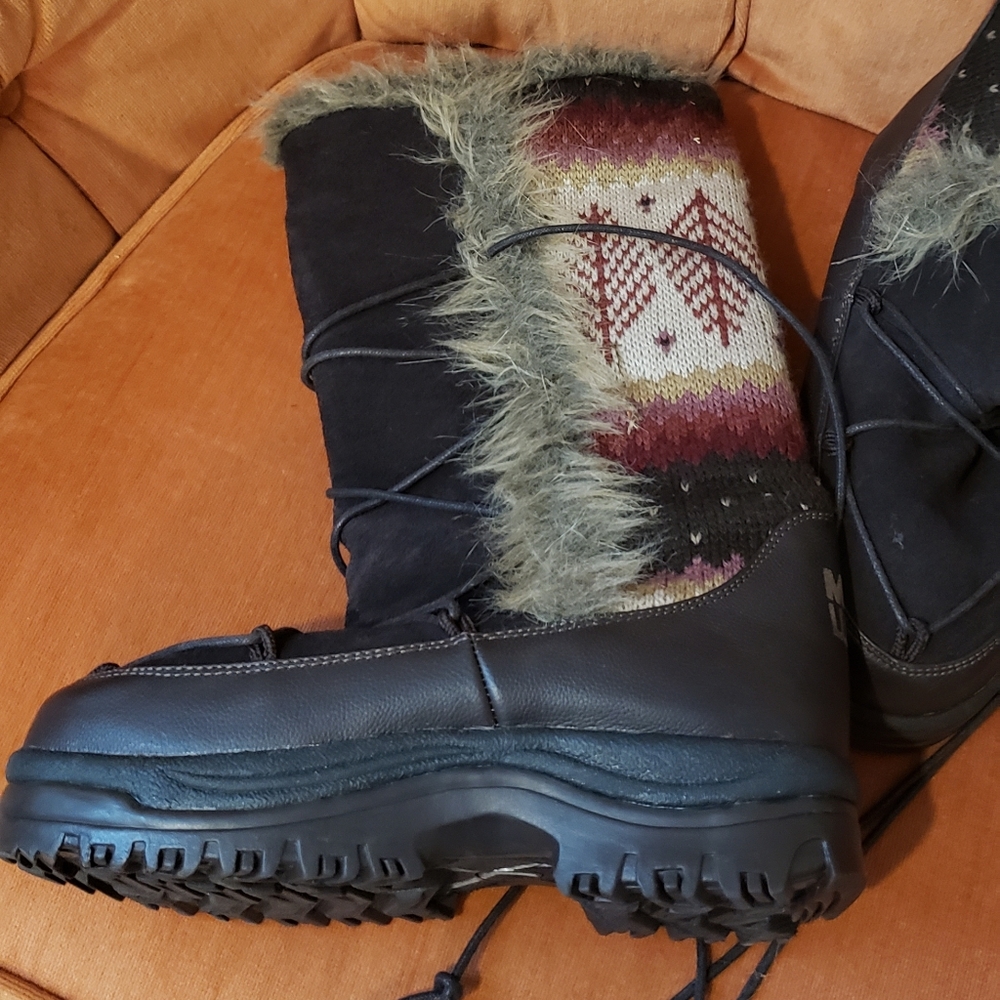 Snow shoes